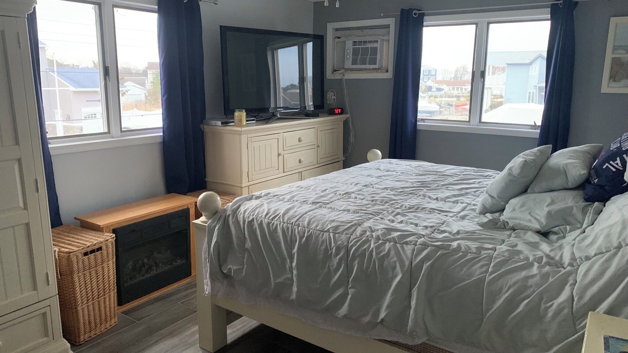 Photo of Bedroom in Ortley Beach