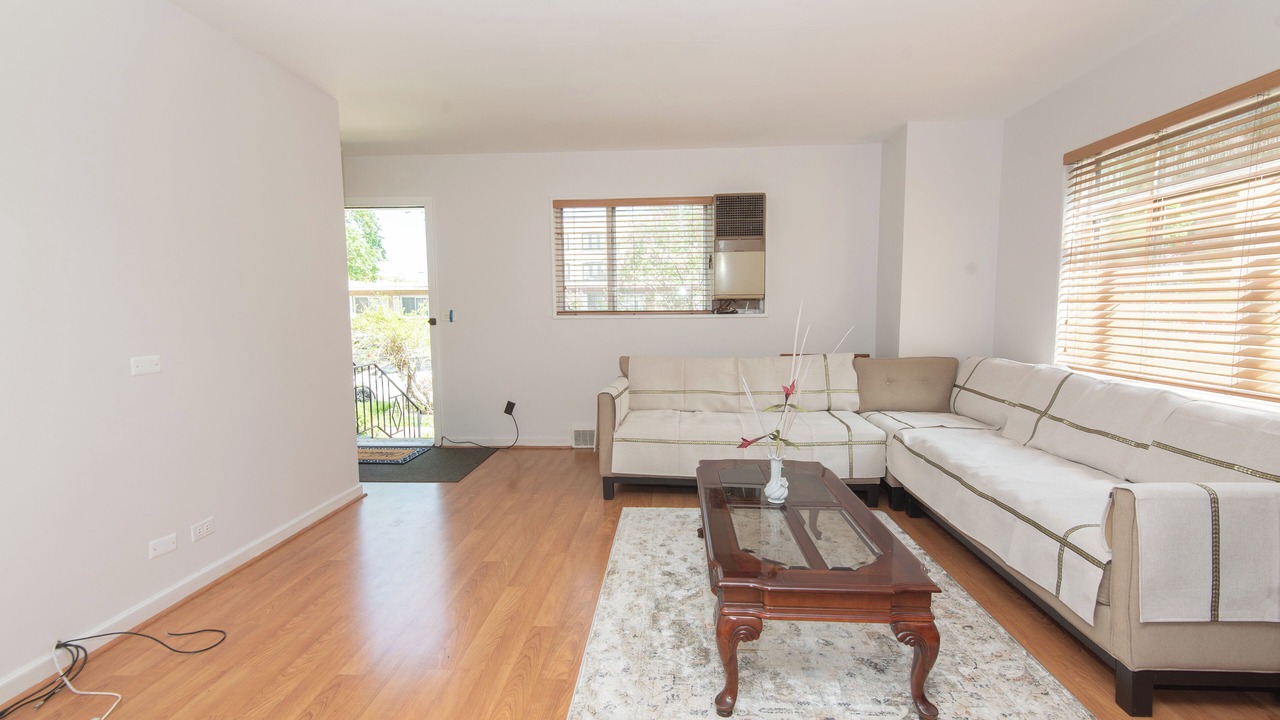Photo of Livingroom in West Ridge