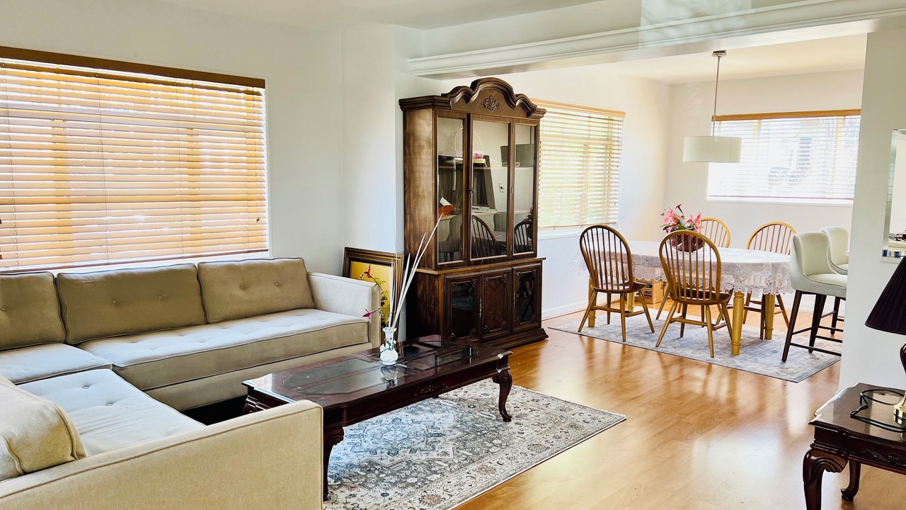 Photo of Livingroom in West Ridge