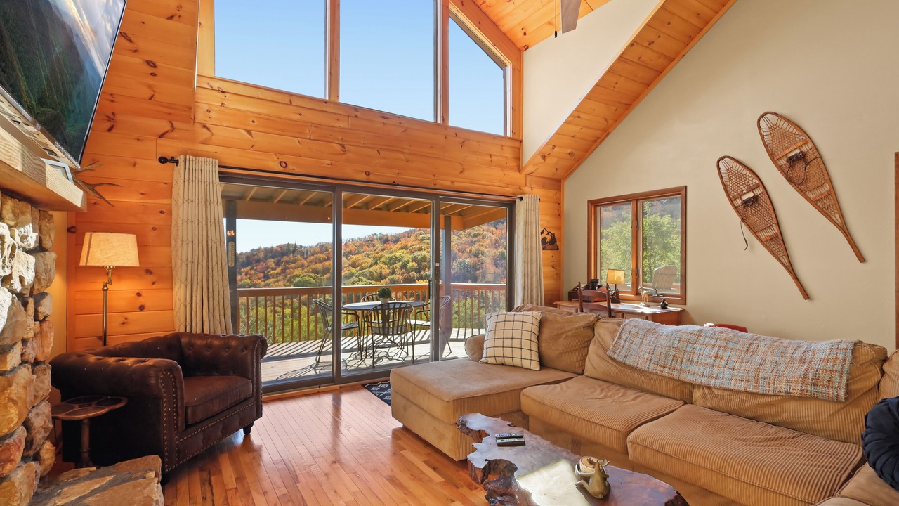 Photo of Livingroom in Seven Devils