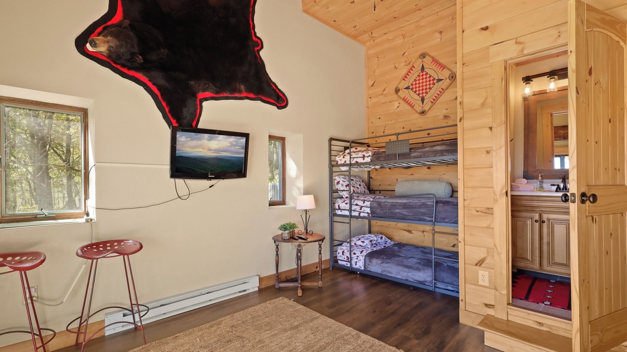 Photo of Bedroom in Seven Devils