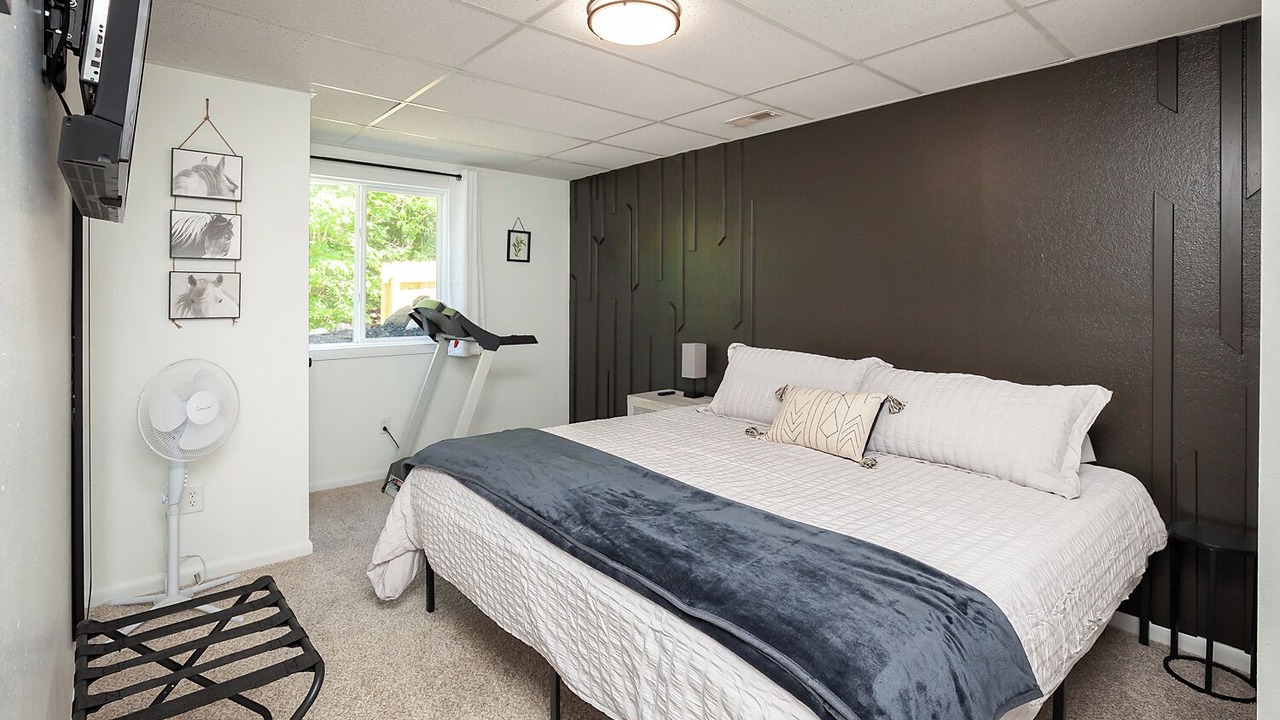 Photo of Bedroom in Des Moines