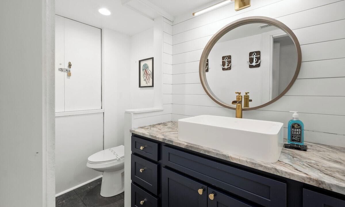 Photo of Bathroom in Little Salisbury