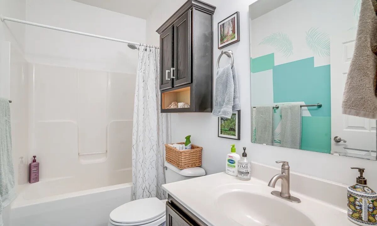 Photo of Bathroom in Louisa