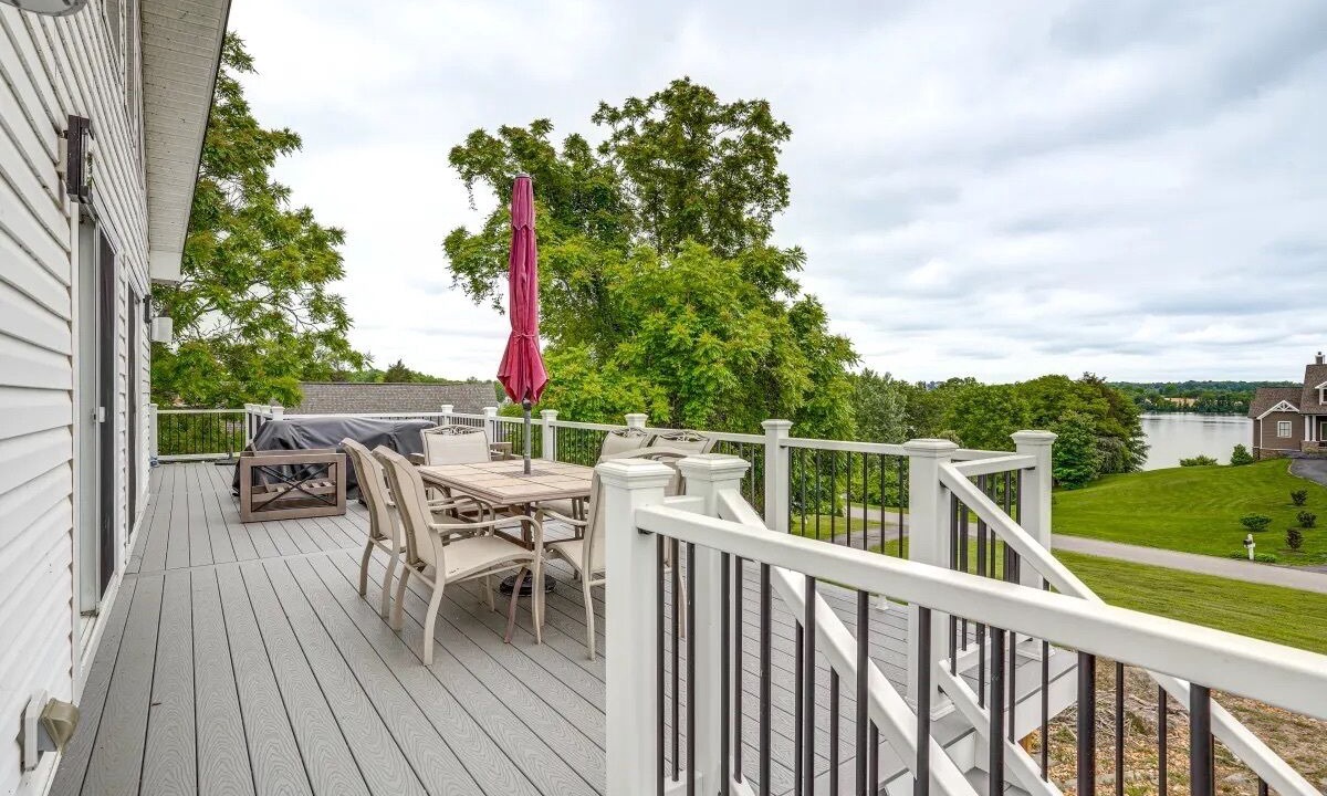 Photo of Outdoor in Louisa