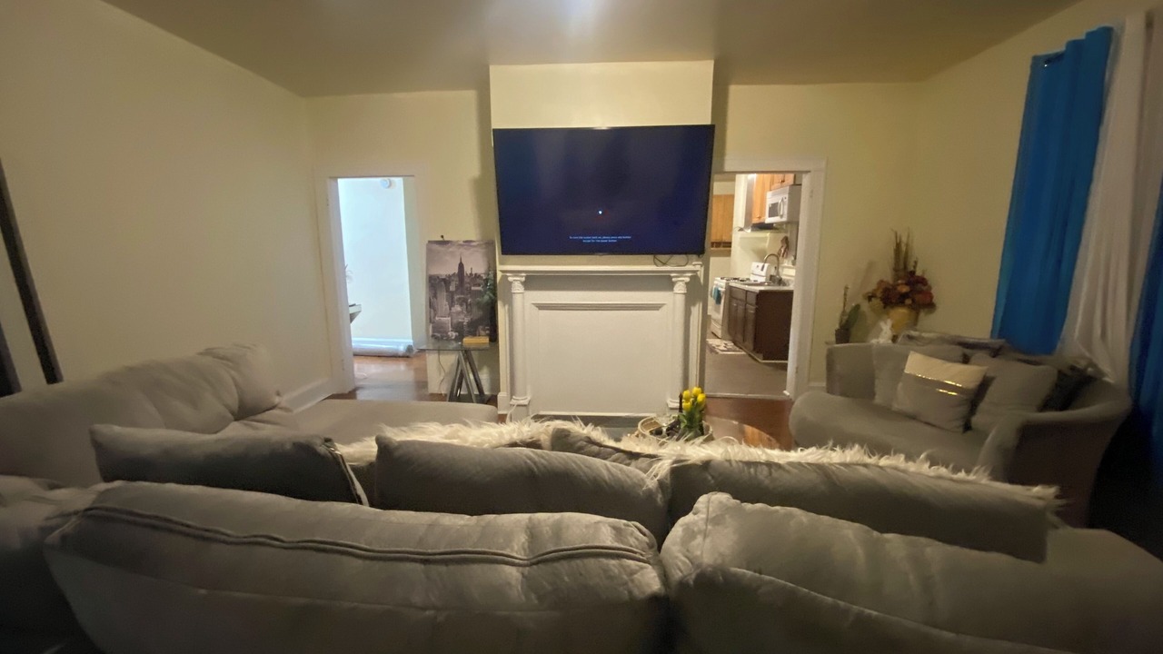 Photo of Livingroom in Pikesville