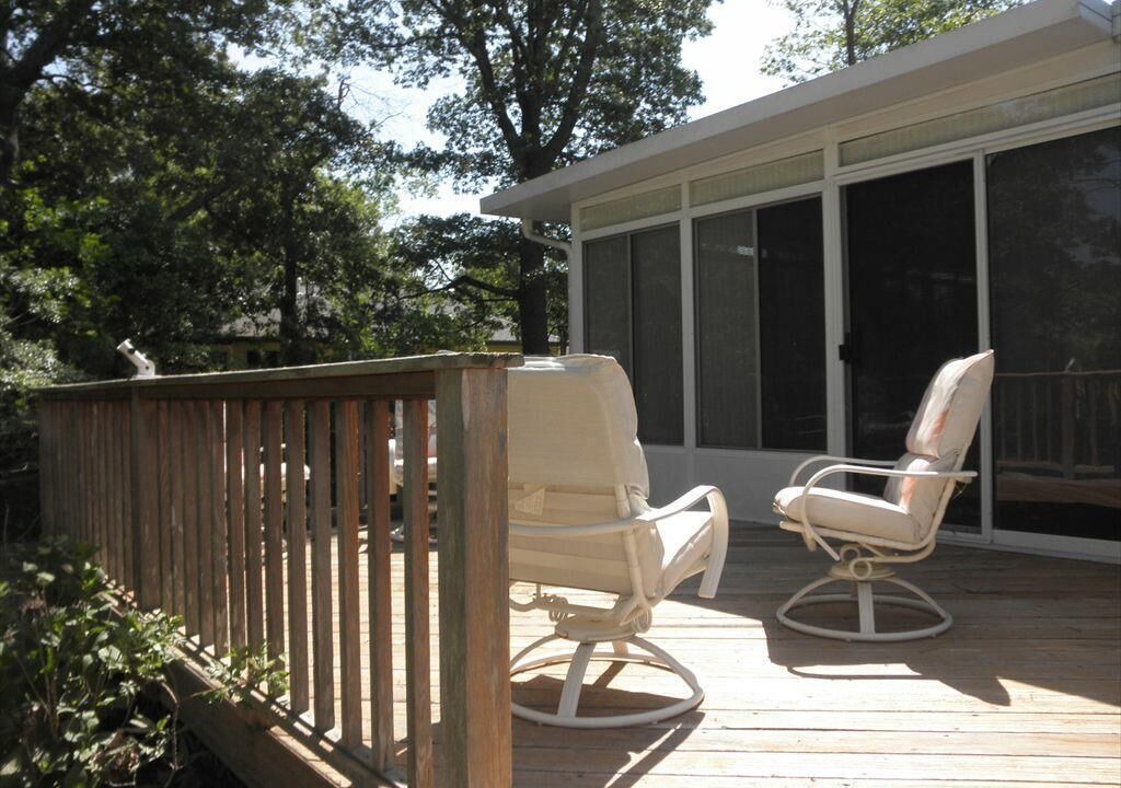 Photo of Patio Balcony in Town Bank