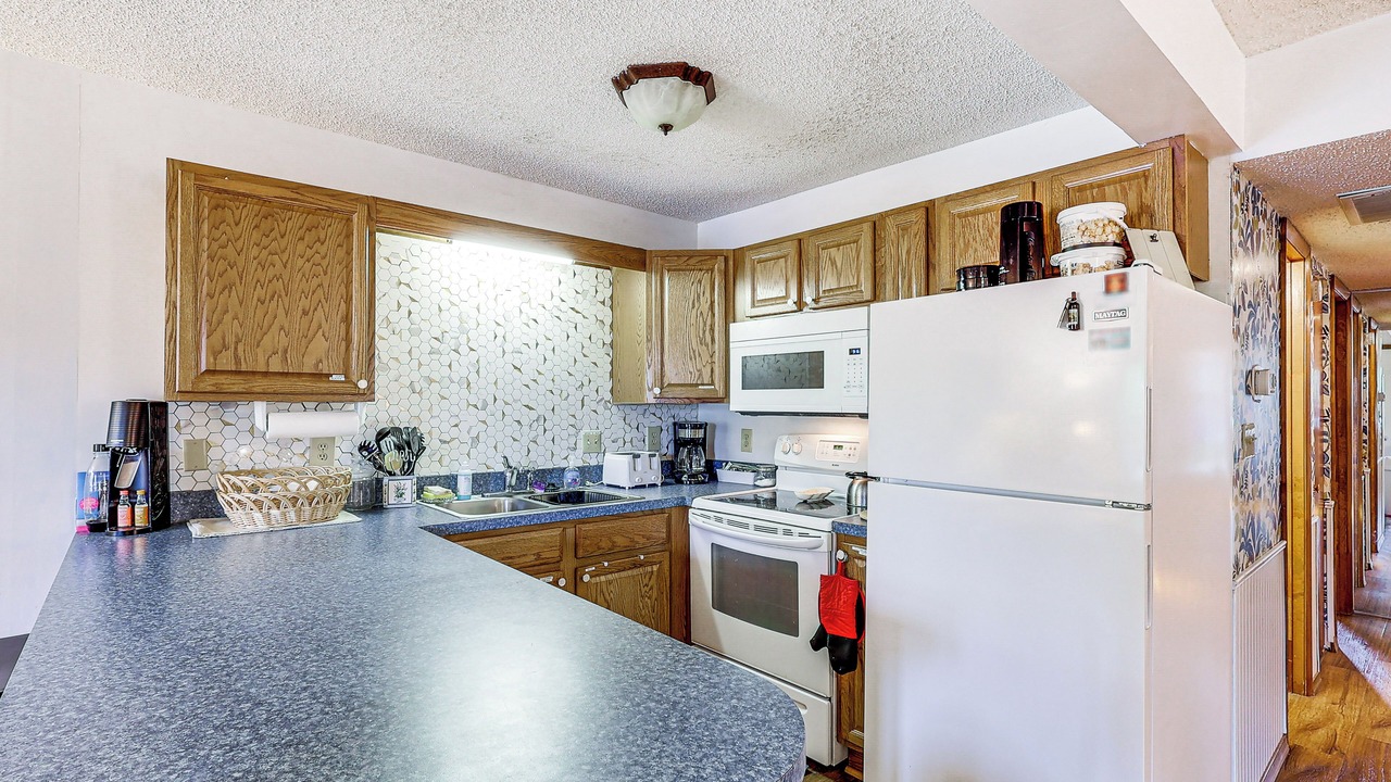 Photo of Kitchen in Caine Woods