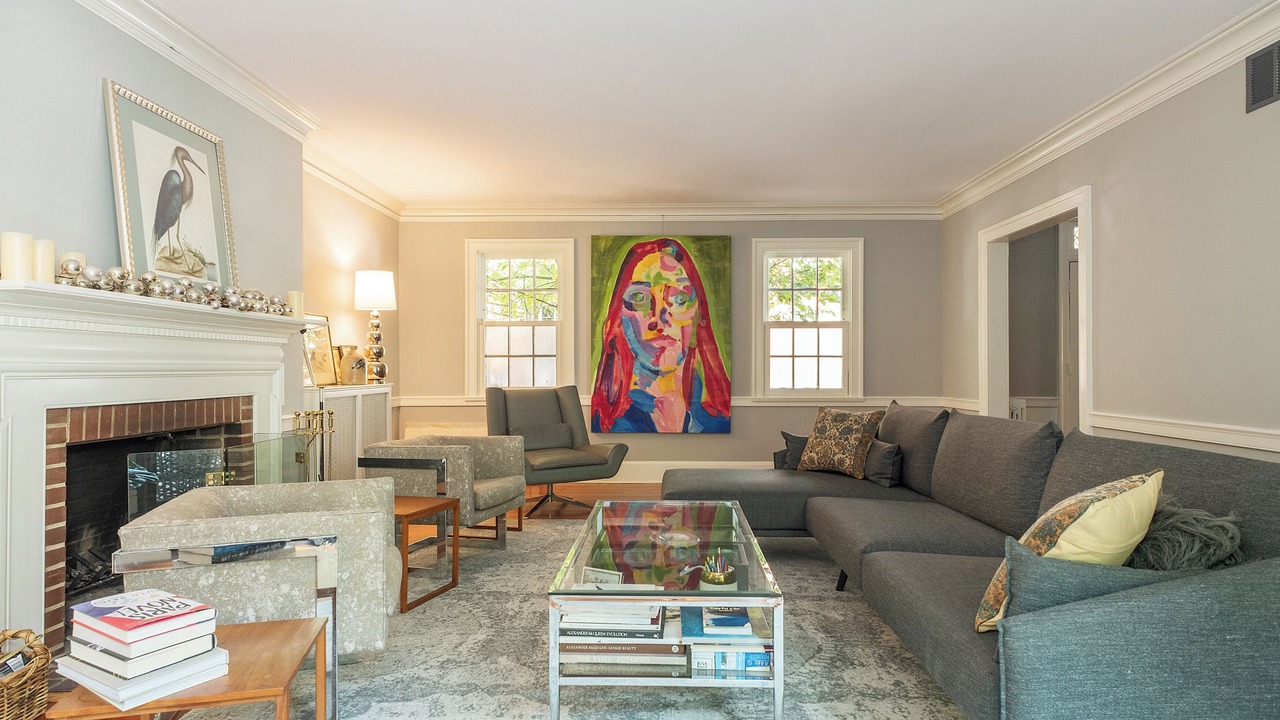 Photo of Livingroom in Historic District