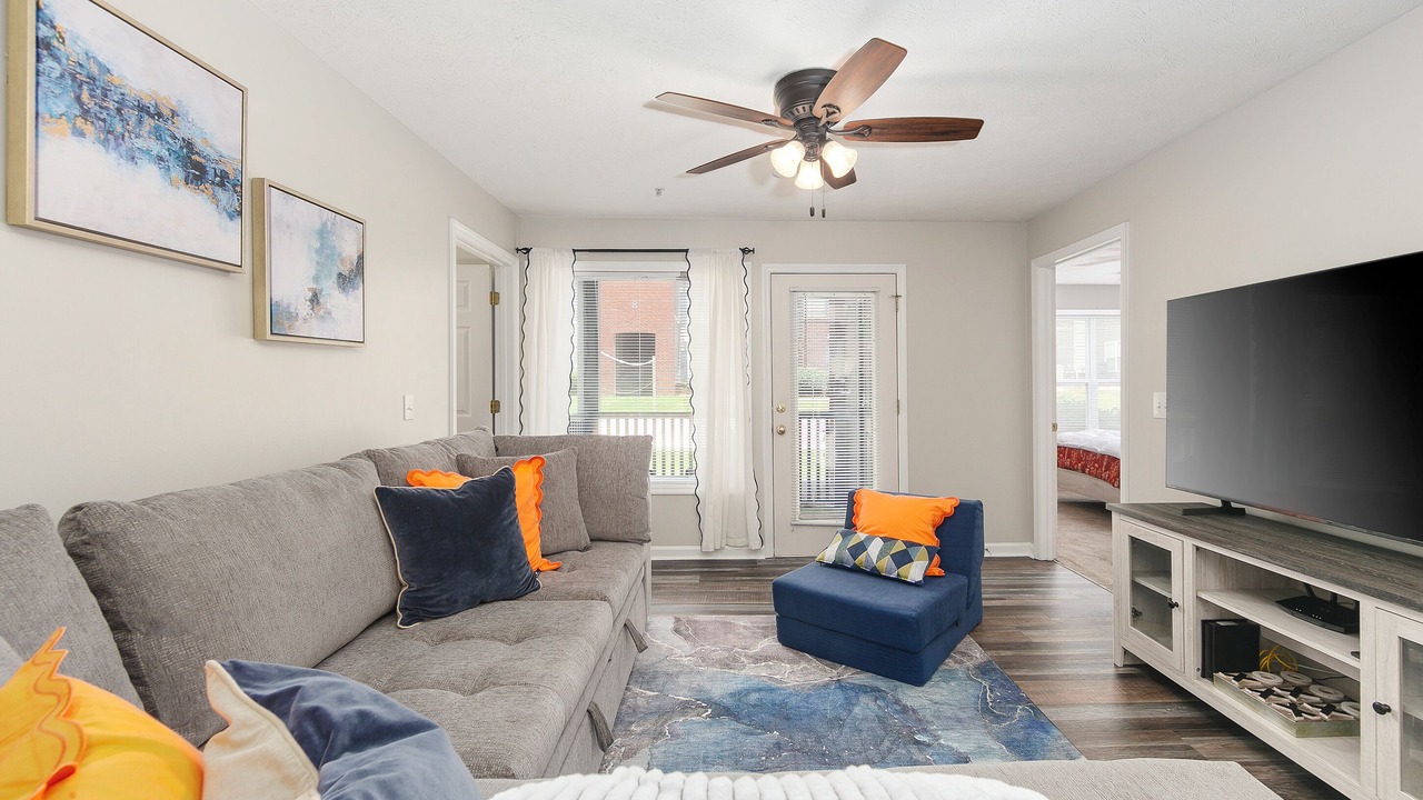 Photo of Livingroom in Auburn