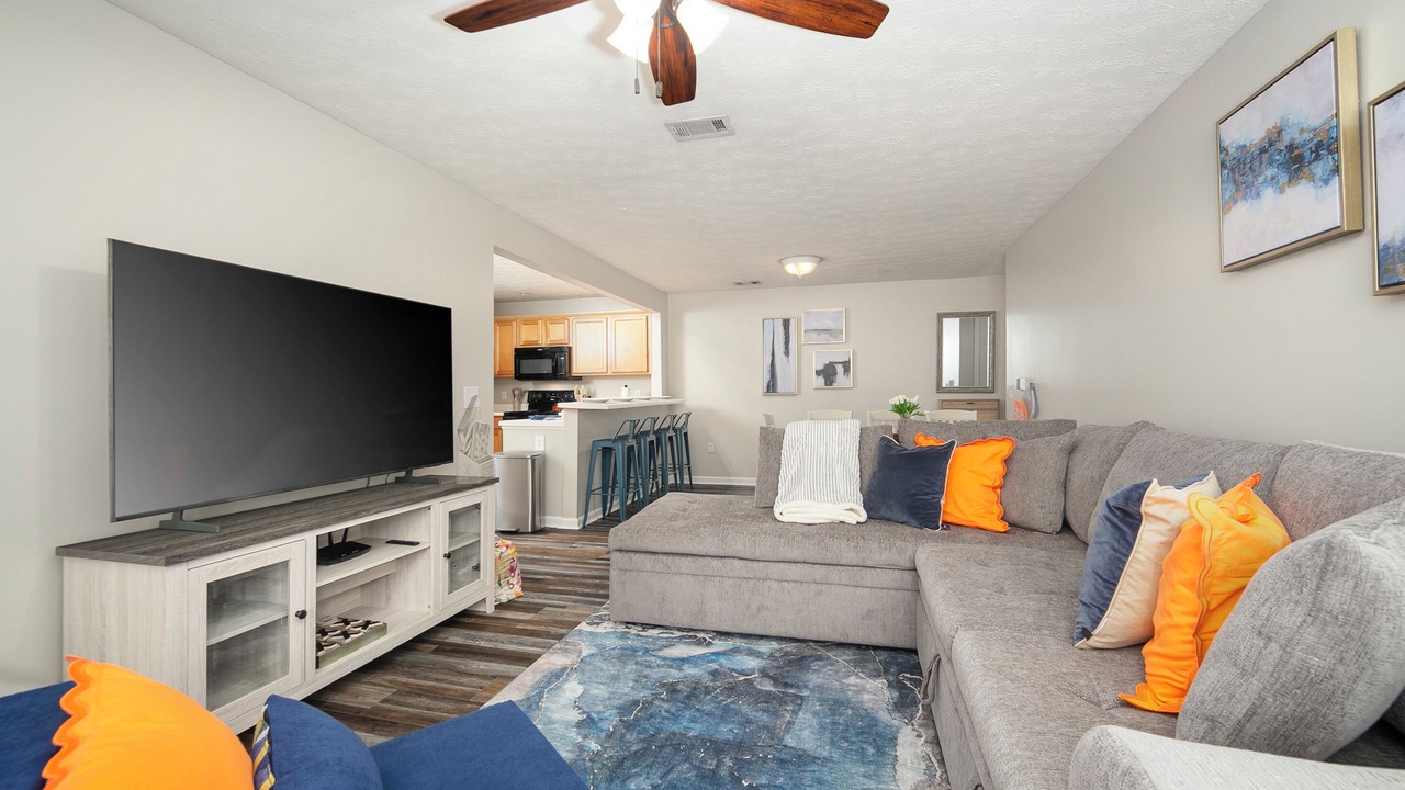 Photo of Livingroom in Auburn