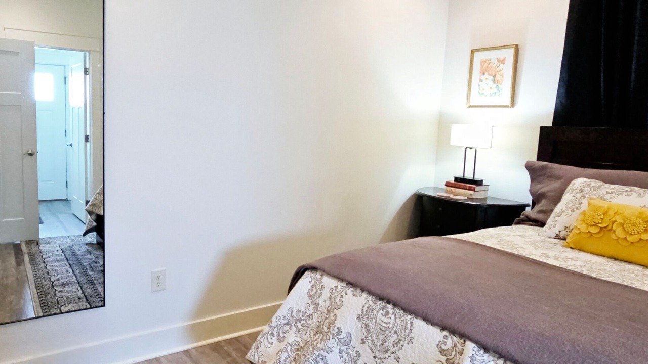 Photo of Bedroom in College Grove