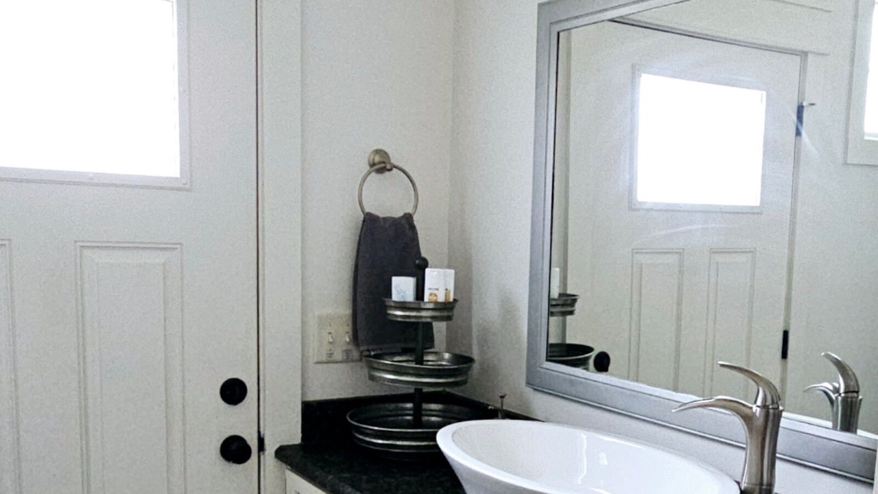 Photo of Bathroom in College Grove