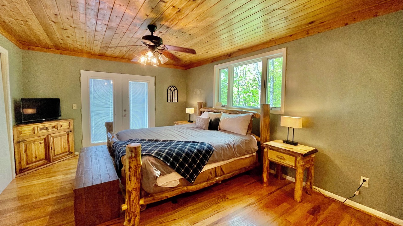 Photo of Bedroom in Charter Hills