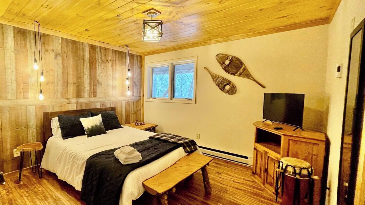 Photo of Bedroom in Charter Hills