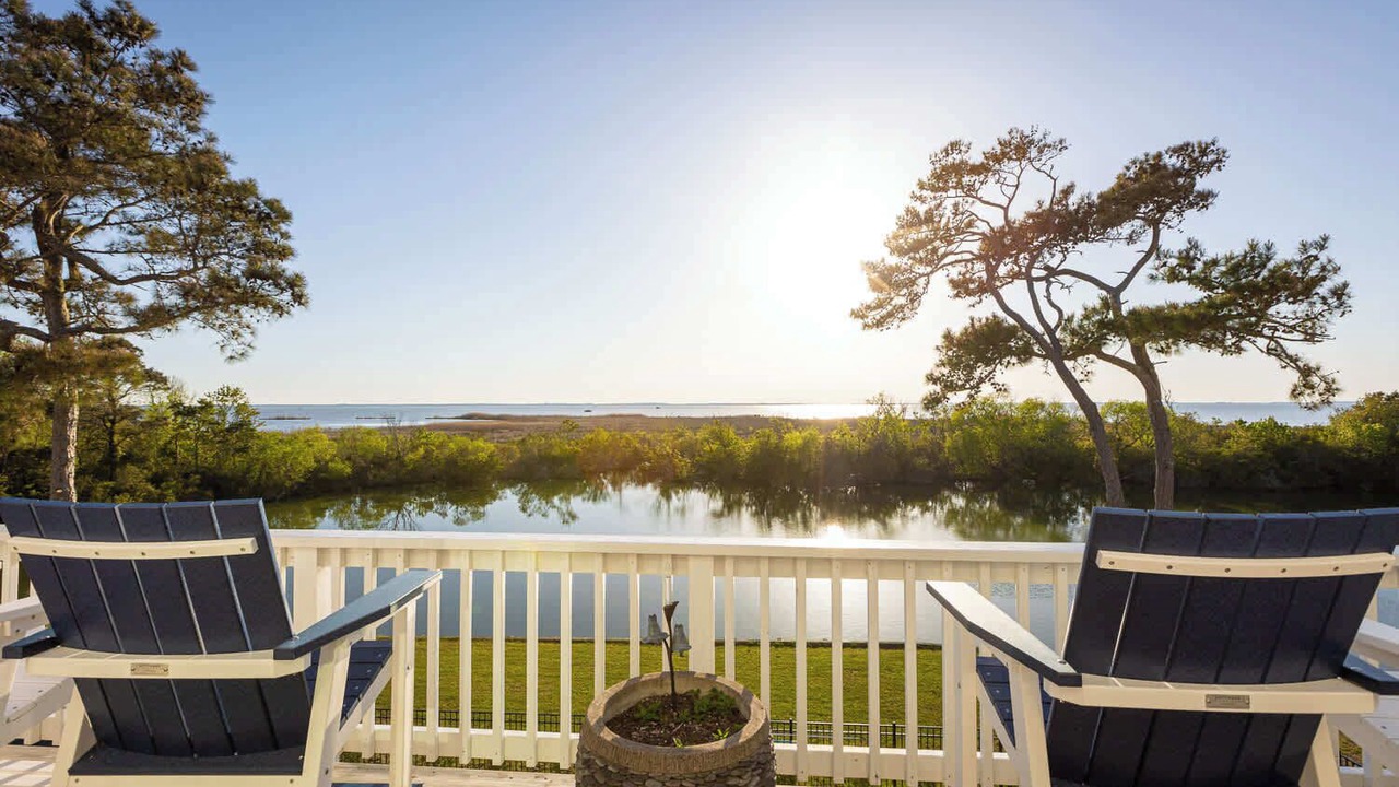 Photo of Outdoor in Corolla Light