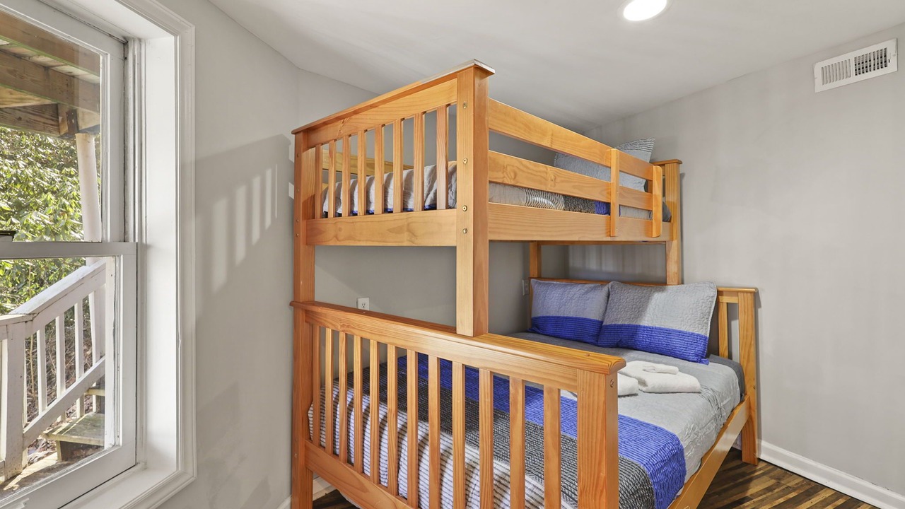 Photo of Bedroom in Mill Ridge