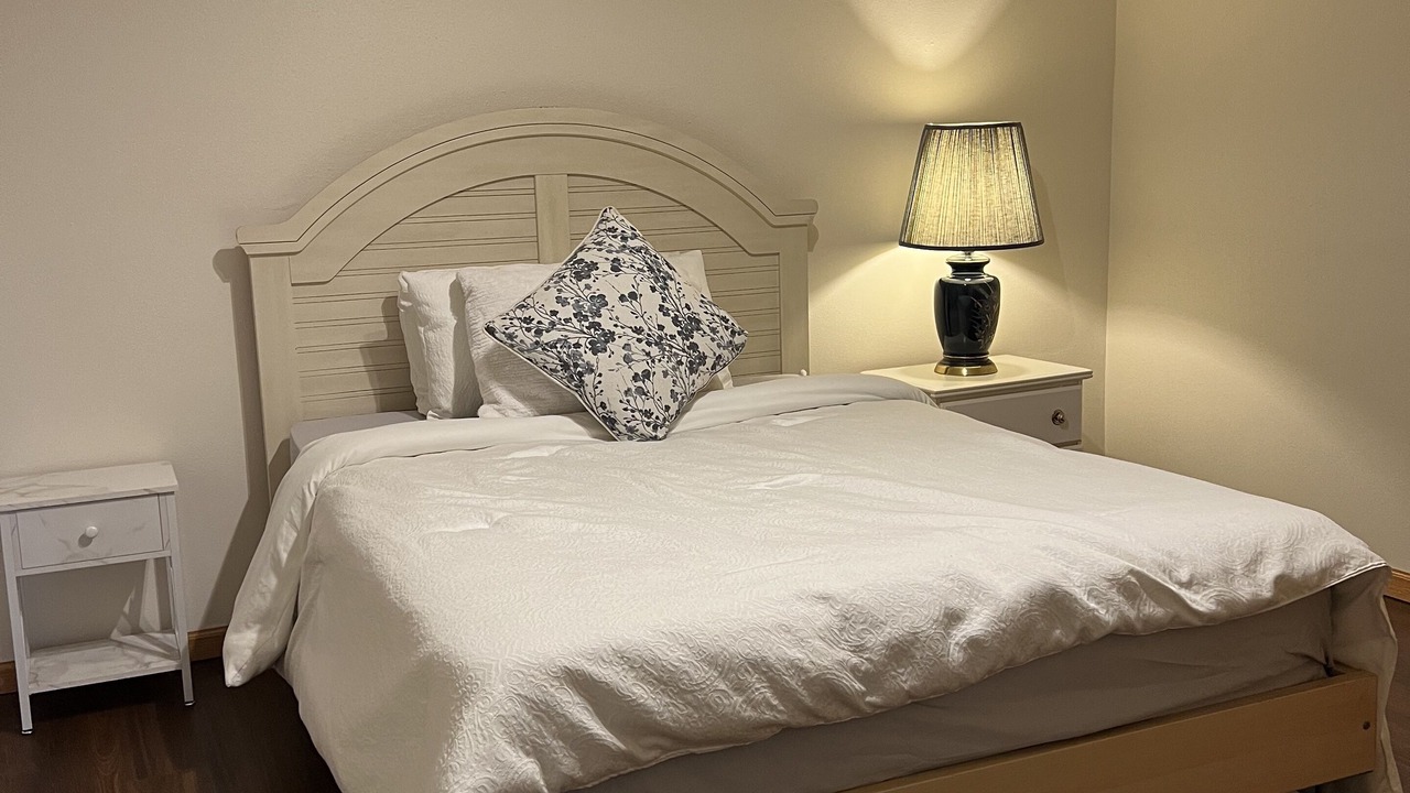 Photo of Bedroom in Burbank