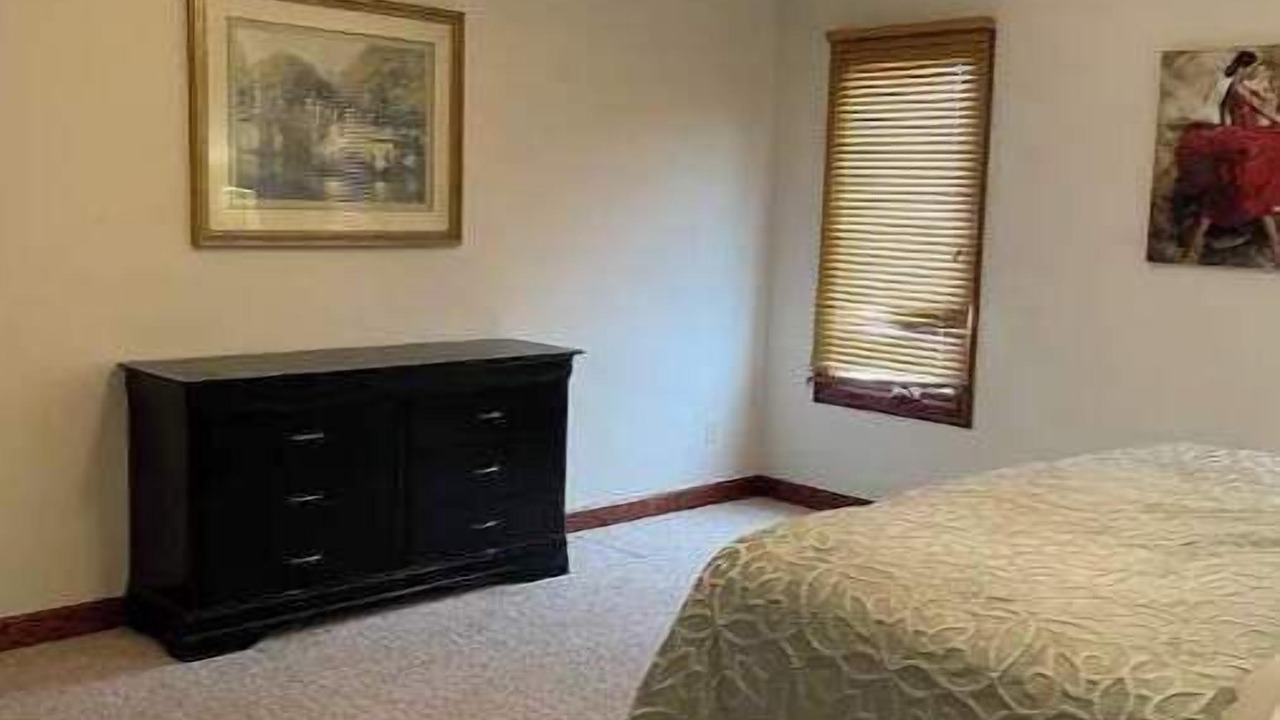 Photo of Bedroom in Grimes