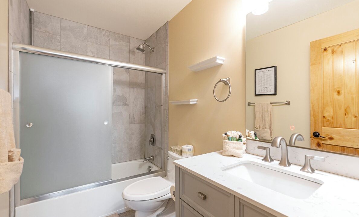 Photo of Bathroom in Sugar Grove