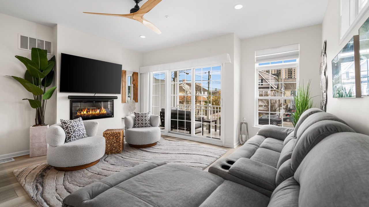 Photo of Livingroom in Margate City
