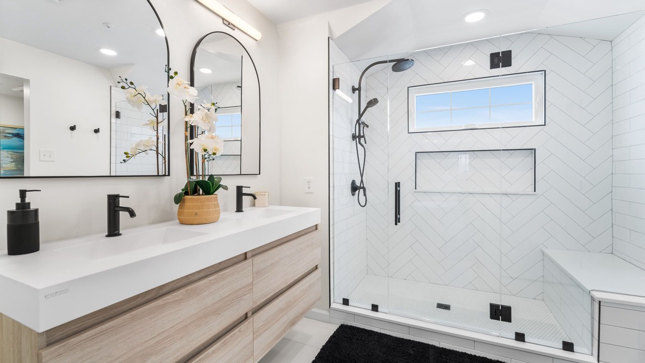 Photo of Bathroom in Margate City