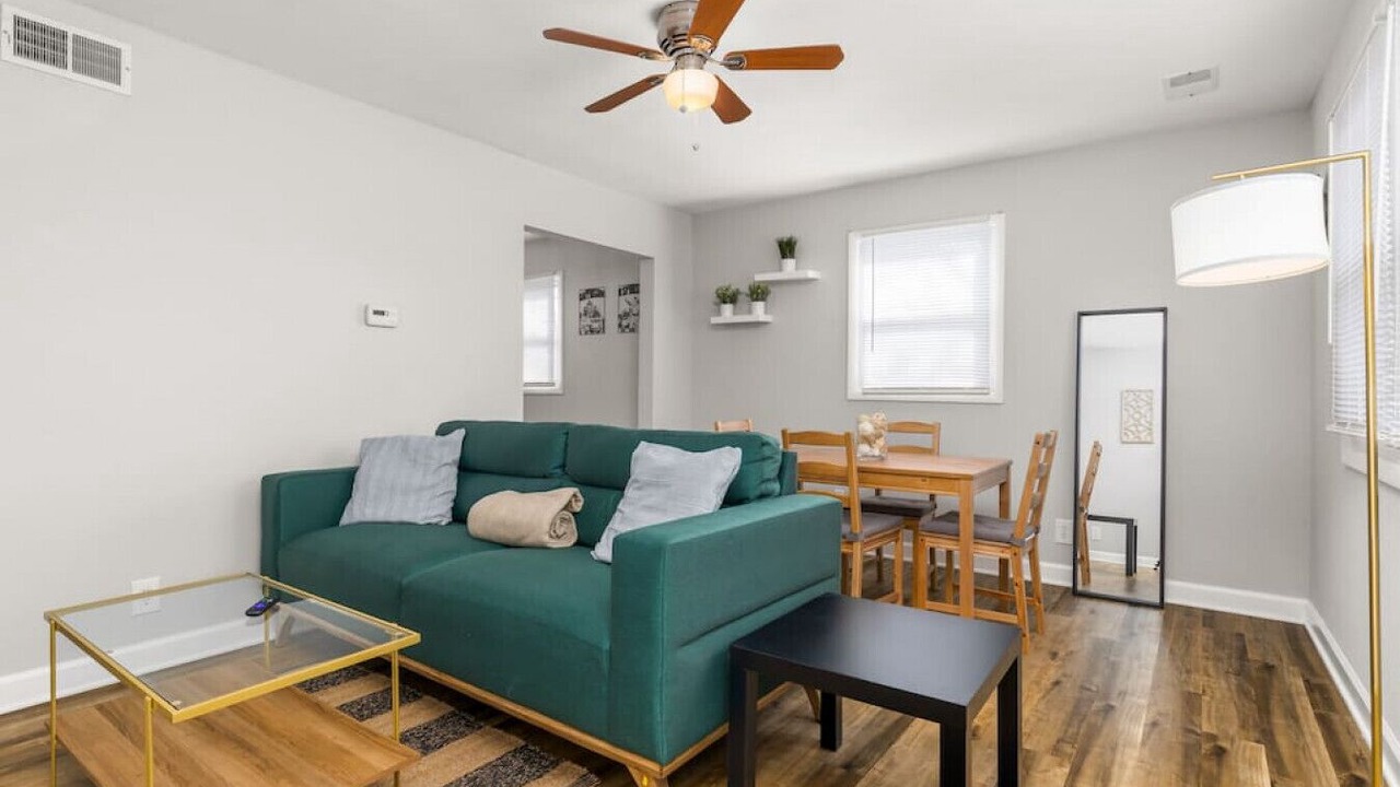 Photo of Livingroom in Peoria Heights