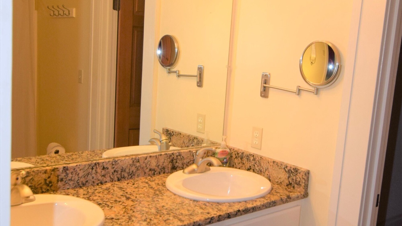 Photo of Bathroom in Scottsboro