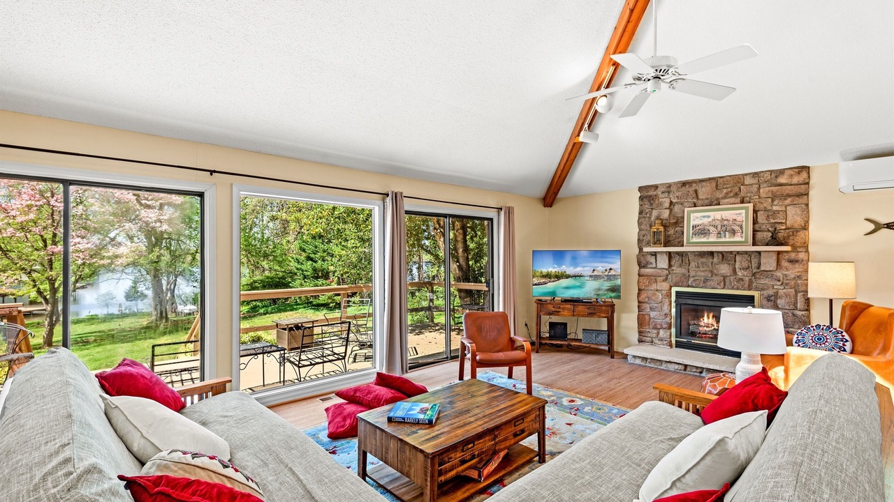 Photo of Livingroom in Bumpass