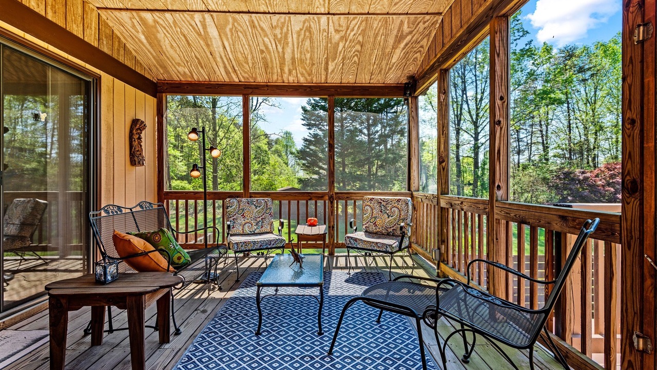 Photo of Patio Balcony in Bumpass
