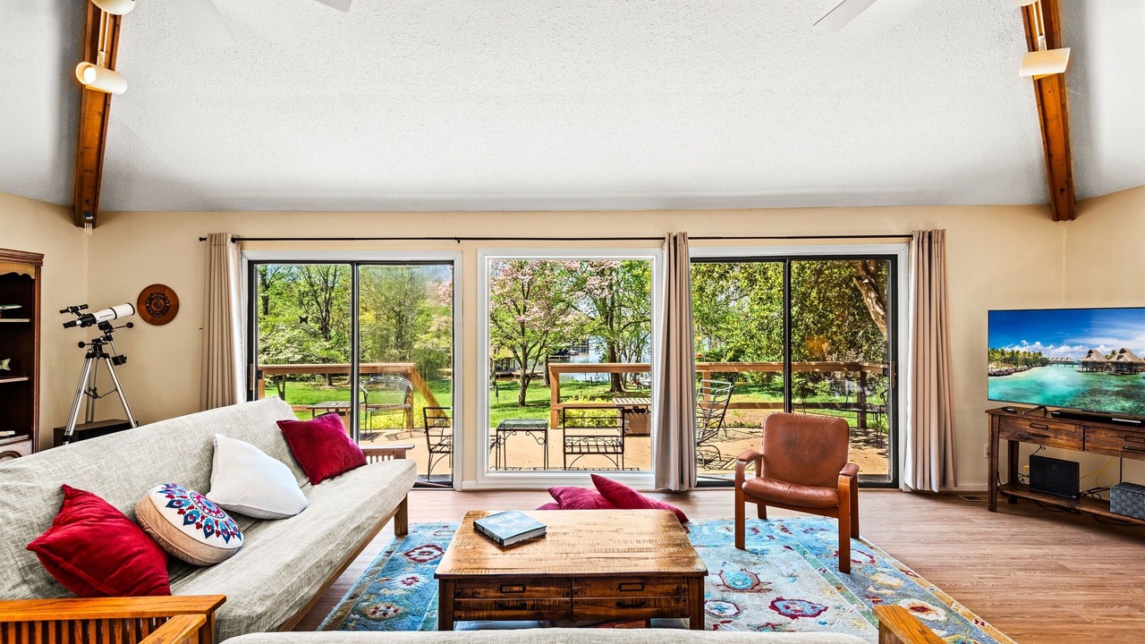 Photo of Livingroom in Bumpass