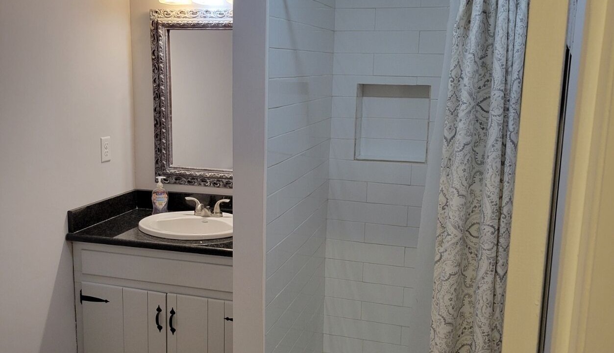 Photo of Bathroom in Seven Devils