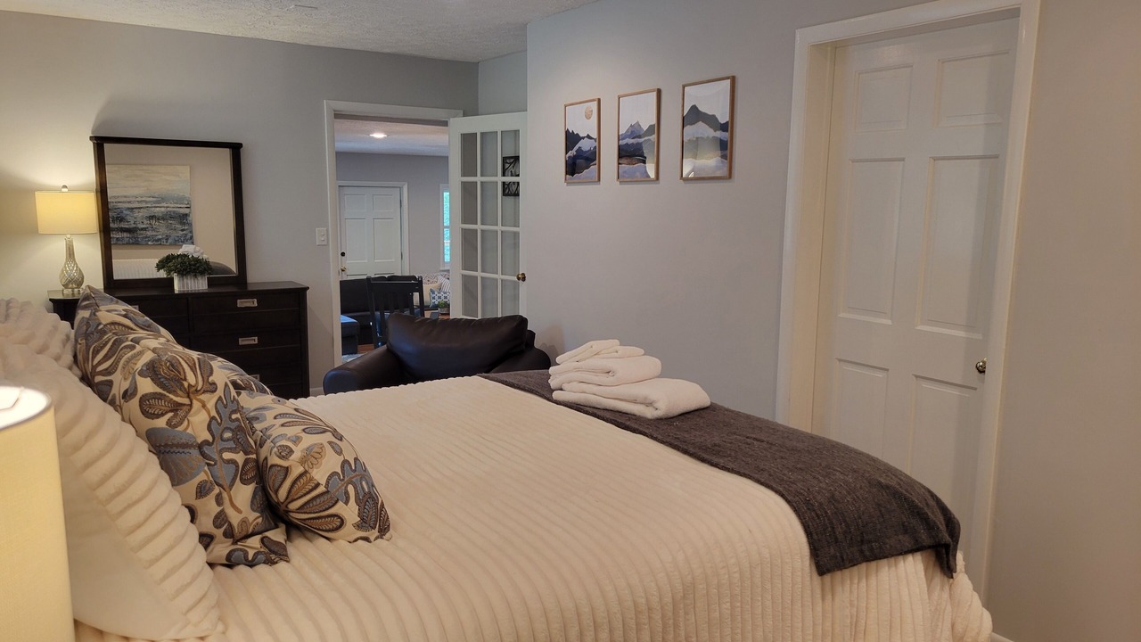Photo of Bedroom in Seven Devils