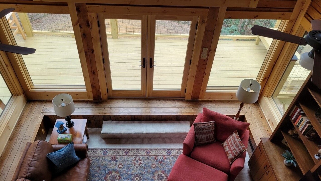 Photo of Livingroom in Seven Devils