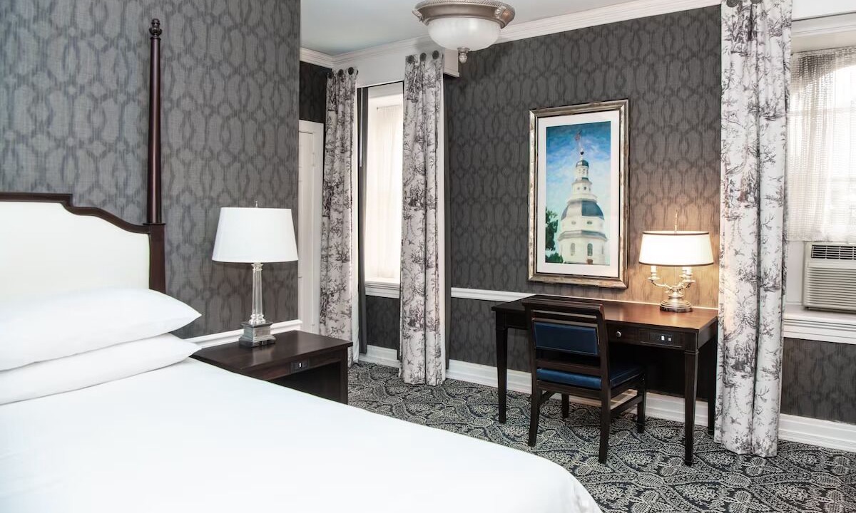Photo of Bedroom in Historic District