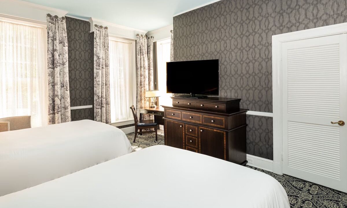 Photo of Bedroom in Historic District