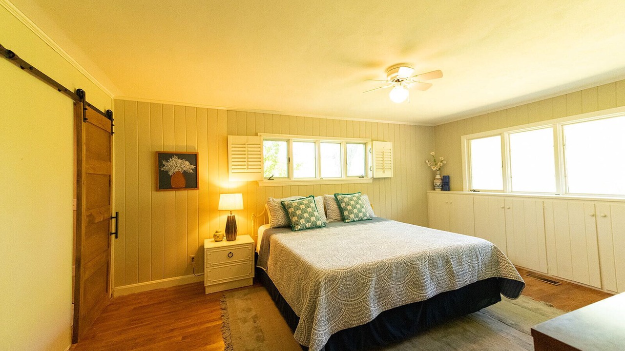 Photo of Bedroom in Menlo