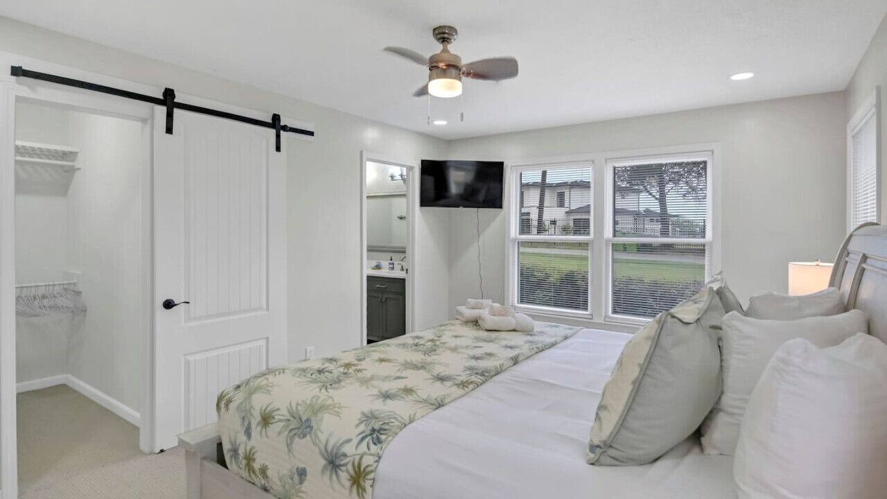 Photo of Bedroom in Lake Murray of Richland