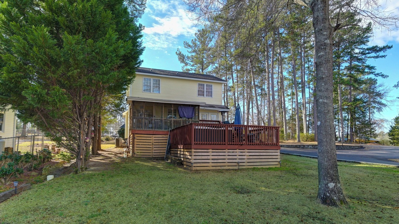 Photo of Outdoor in Chapin