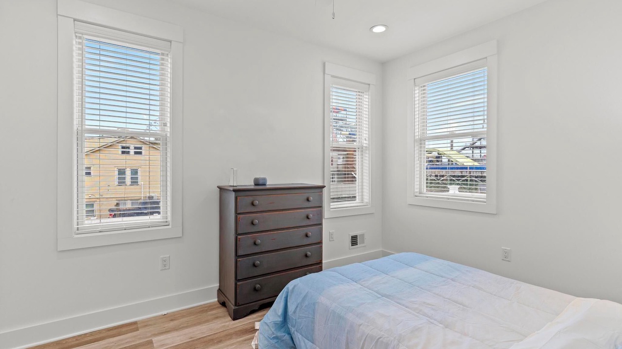 Photo of Bedroom in Seaside Heights