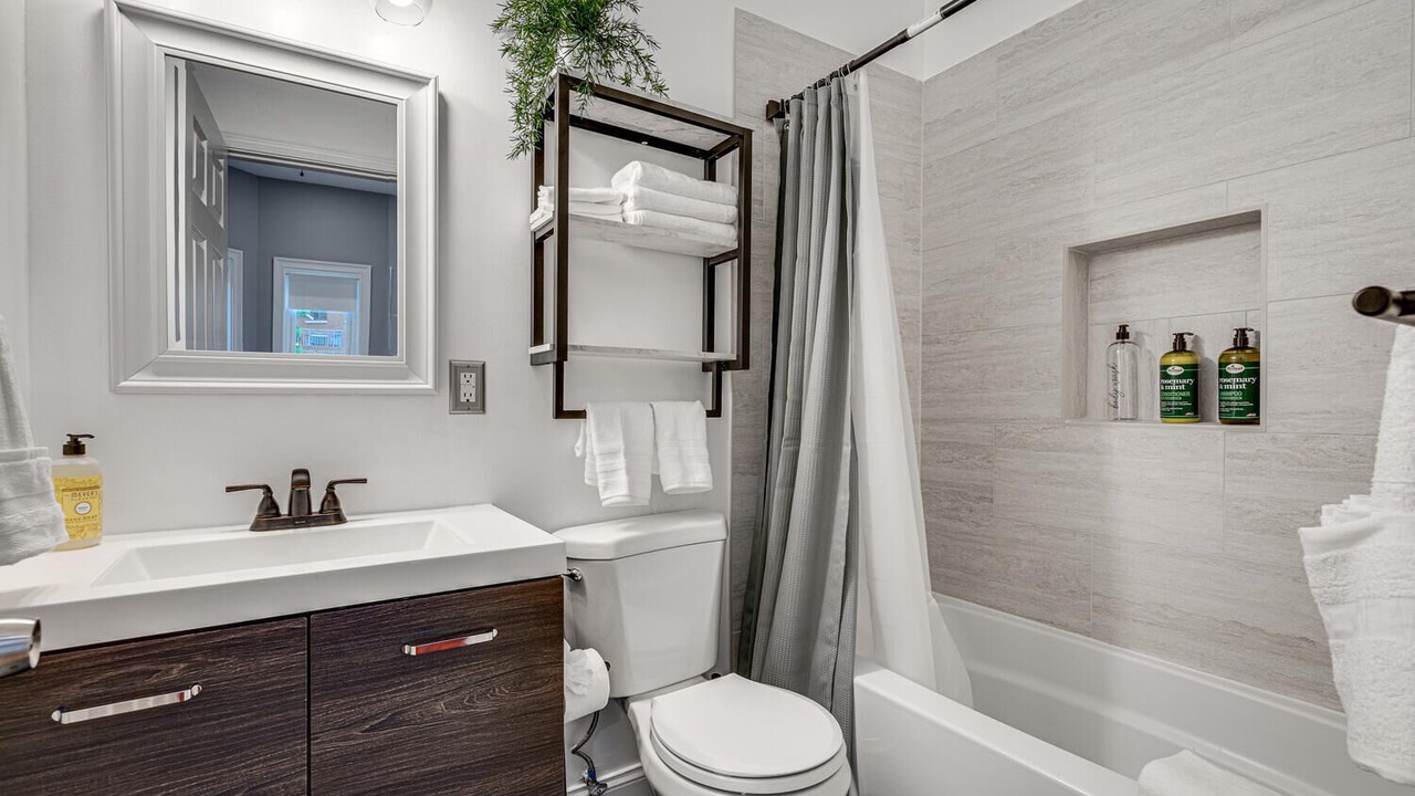 Photo of Bathroom in Truxton Circle