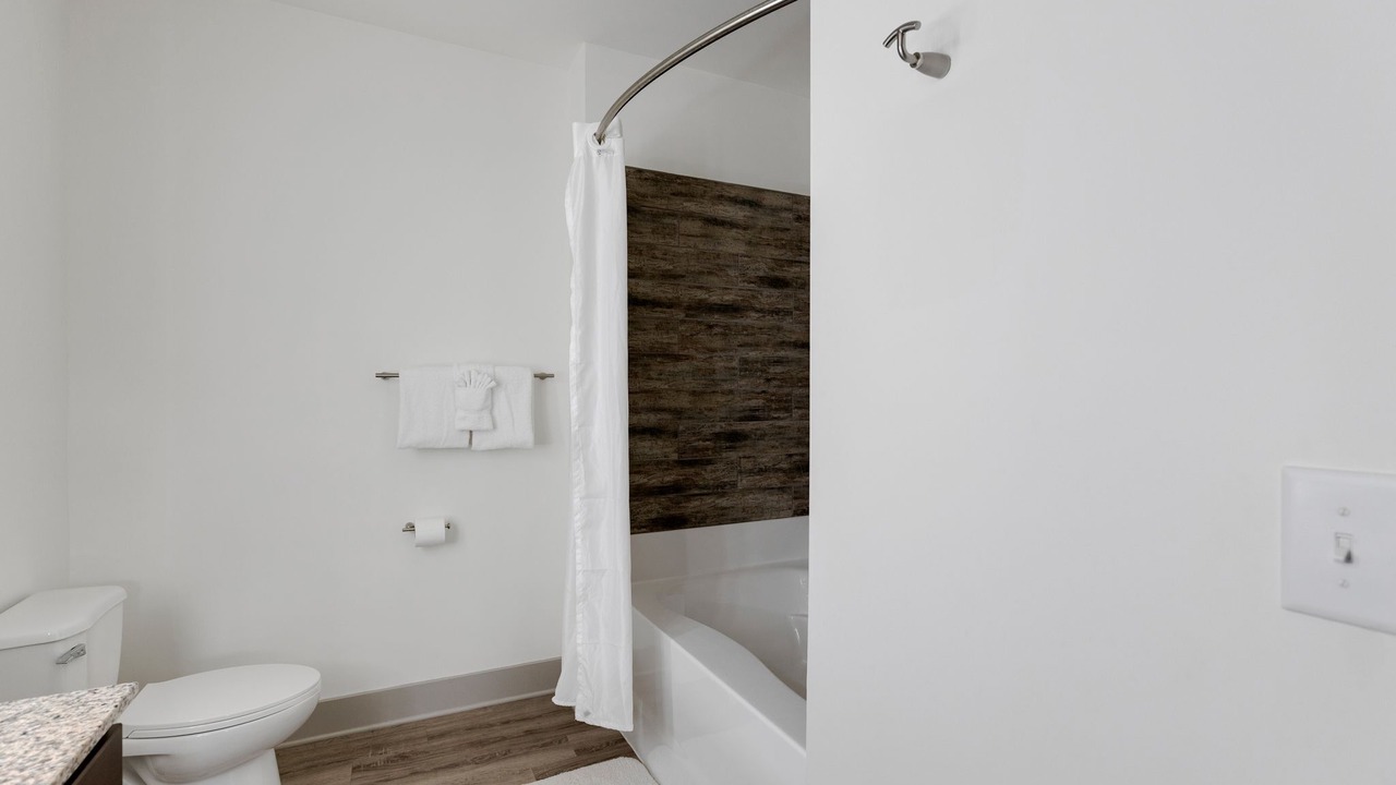 Photo of Bathroom in Farragut