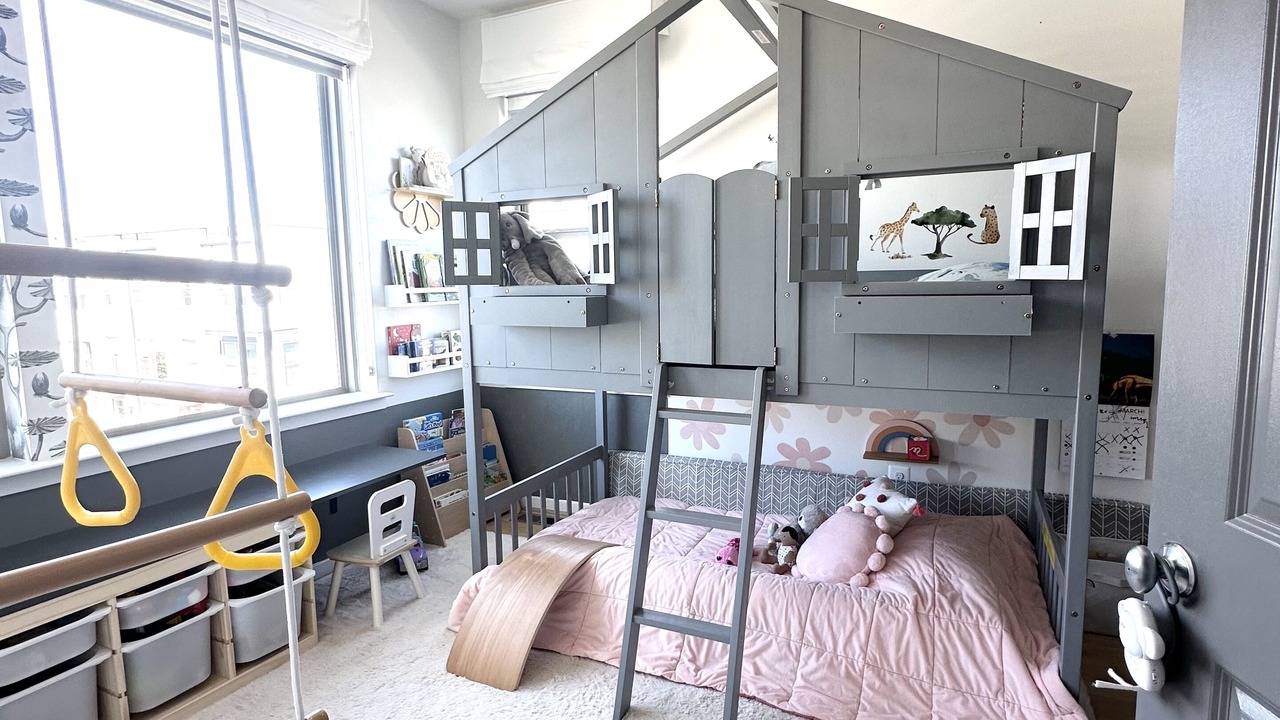 Photo of Bedroom in North Bethesda