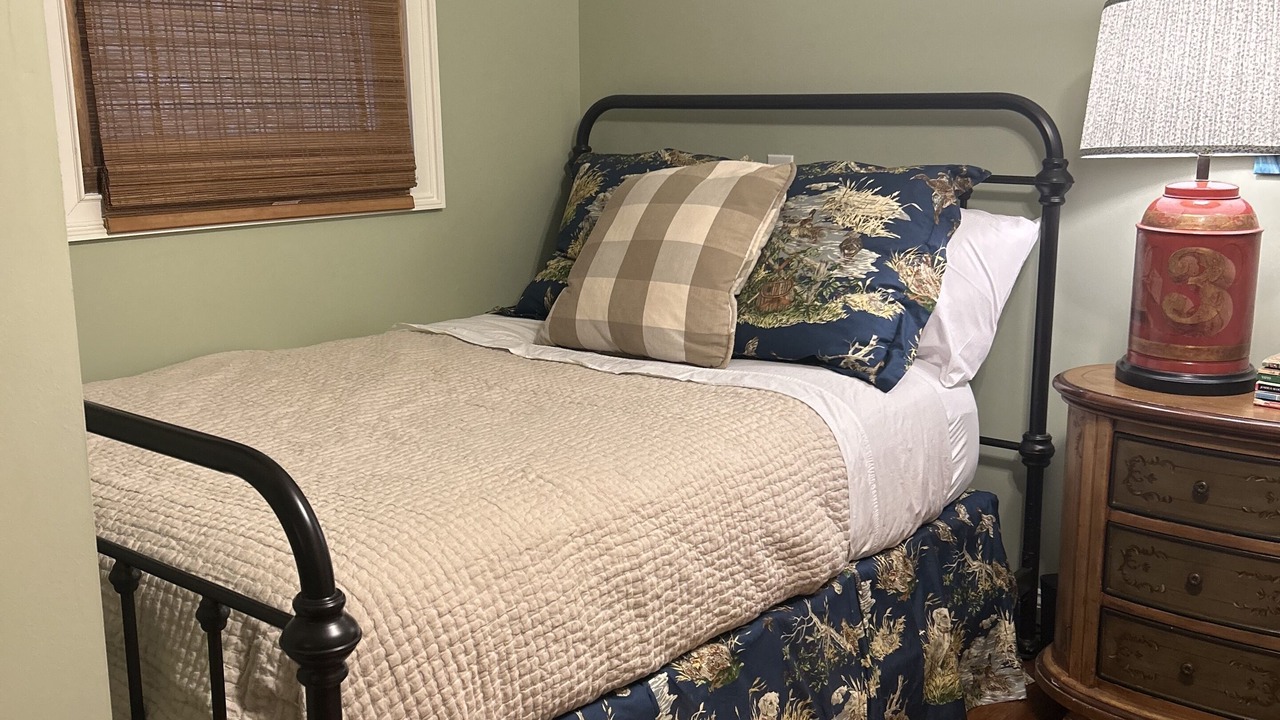 Photo of Bedroom in Guntersville