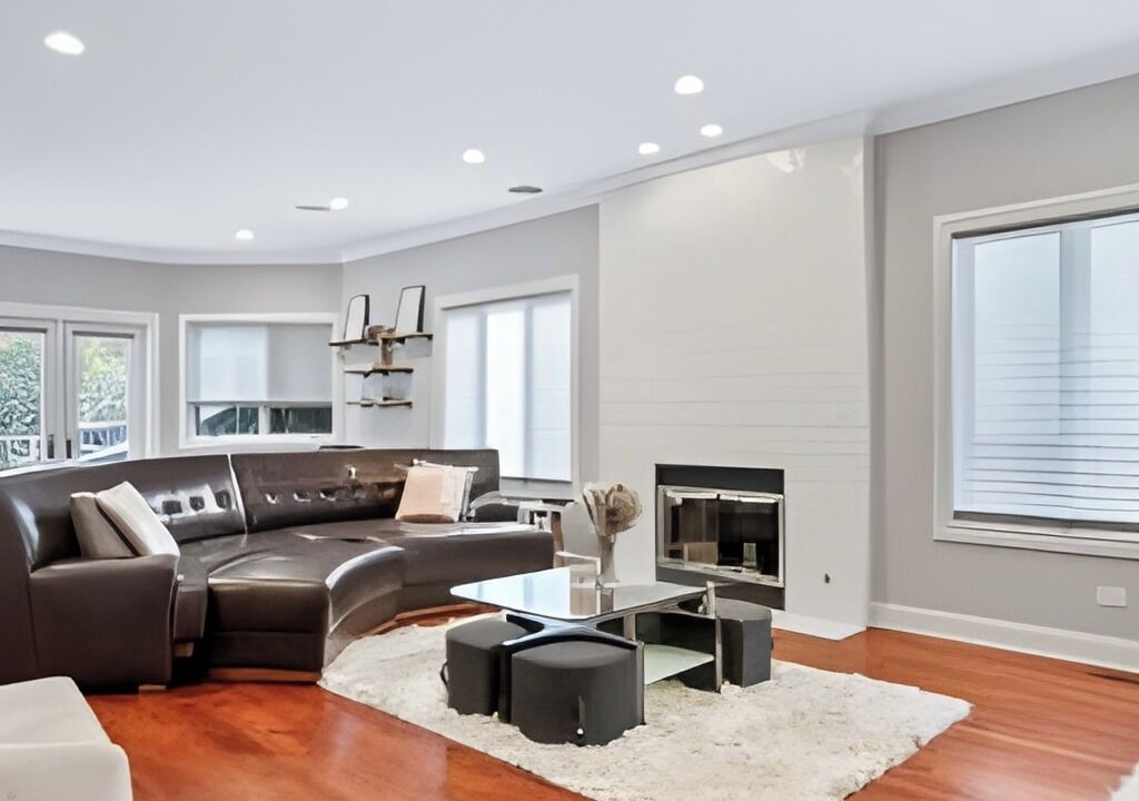 Photo of Livingroom in Skokie