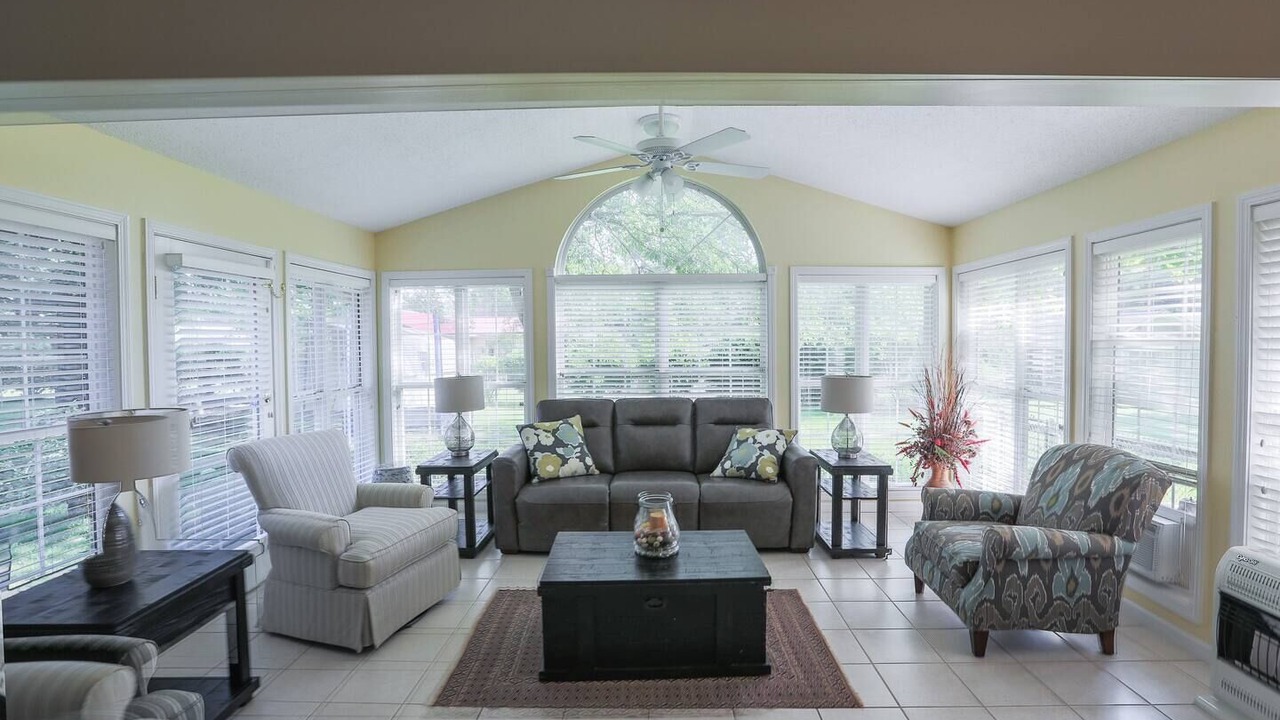 Photo of Livingroom in Albertville