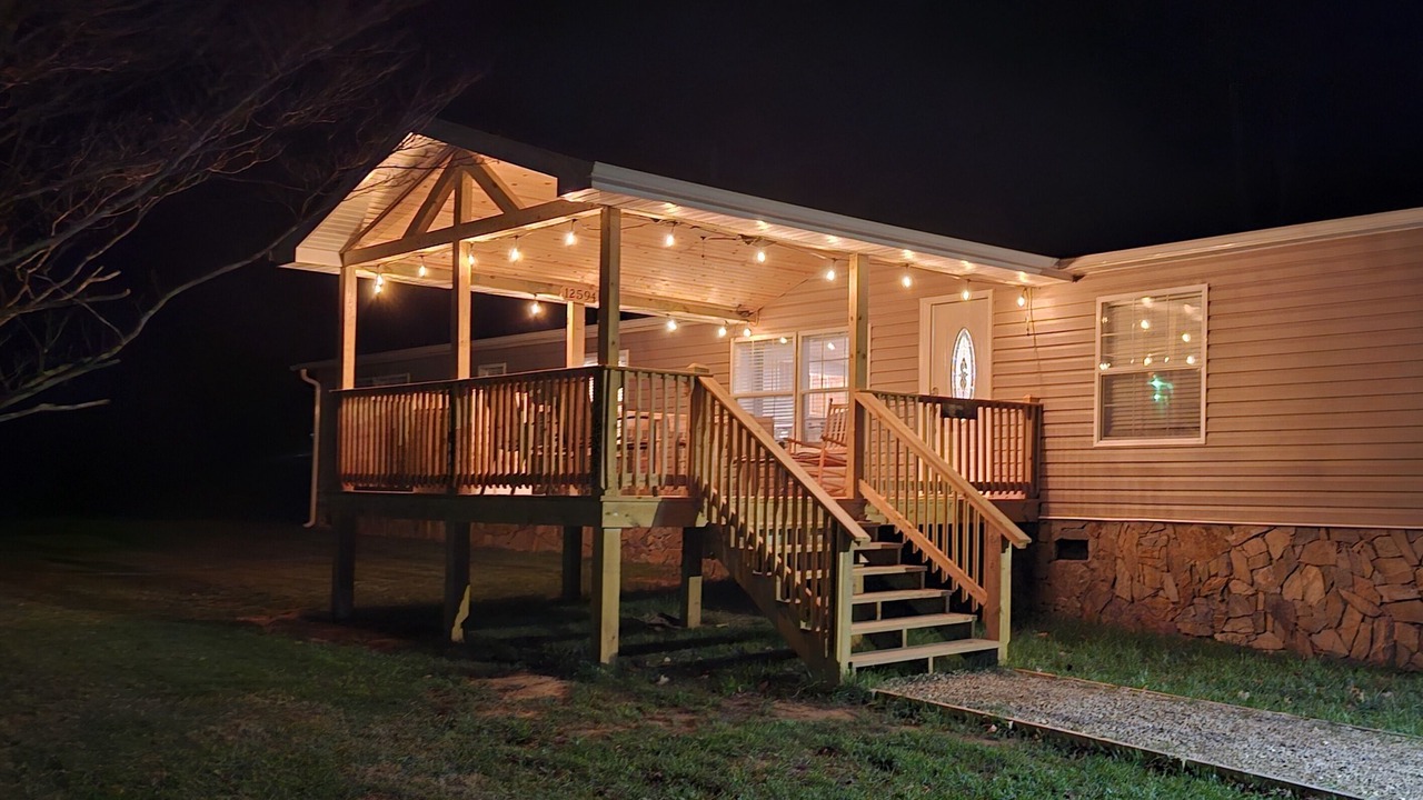 Photo of Outdoor in Bakersville
