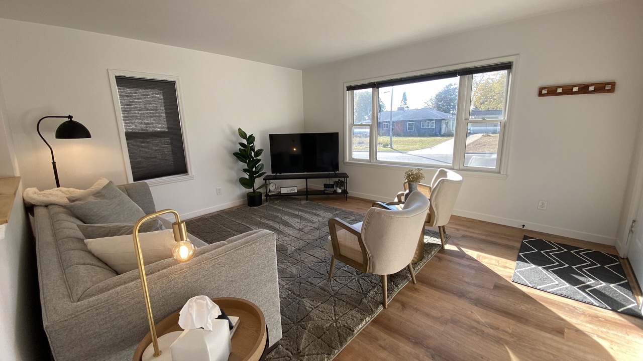 Photo of Livingroom in Cedar Falls