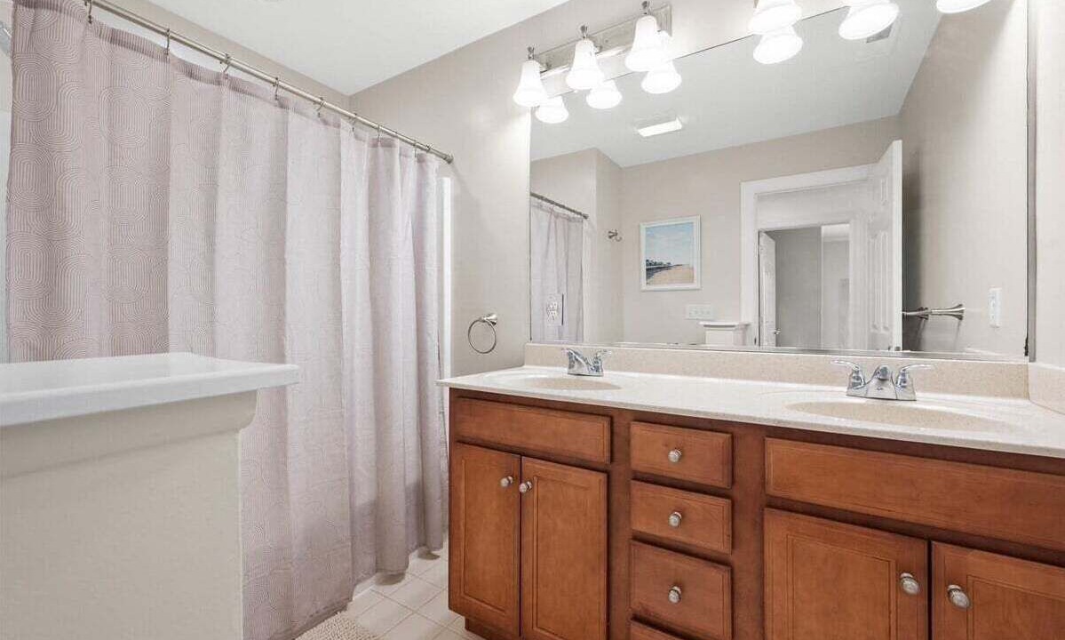 Photo of Bathroom in Sun Ridge
