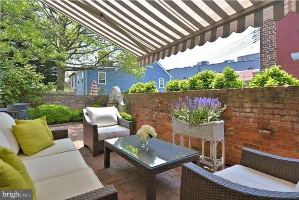 Photo of Patio Balcony in Historic District